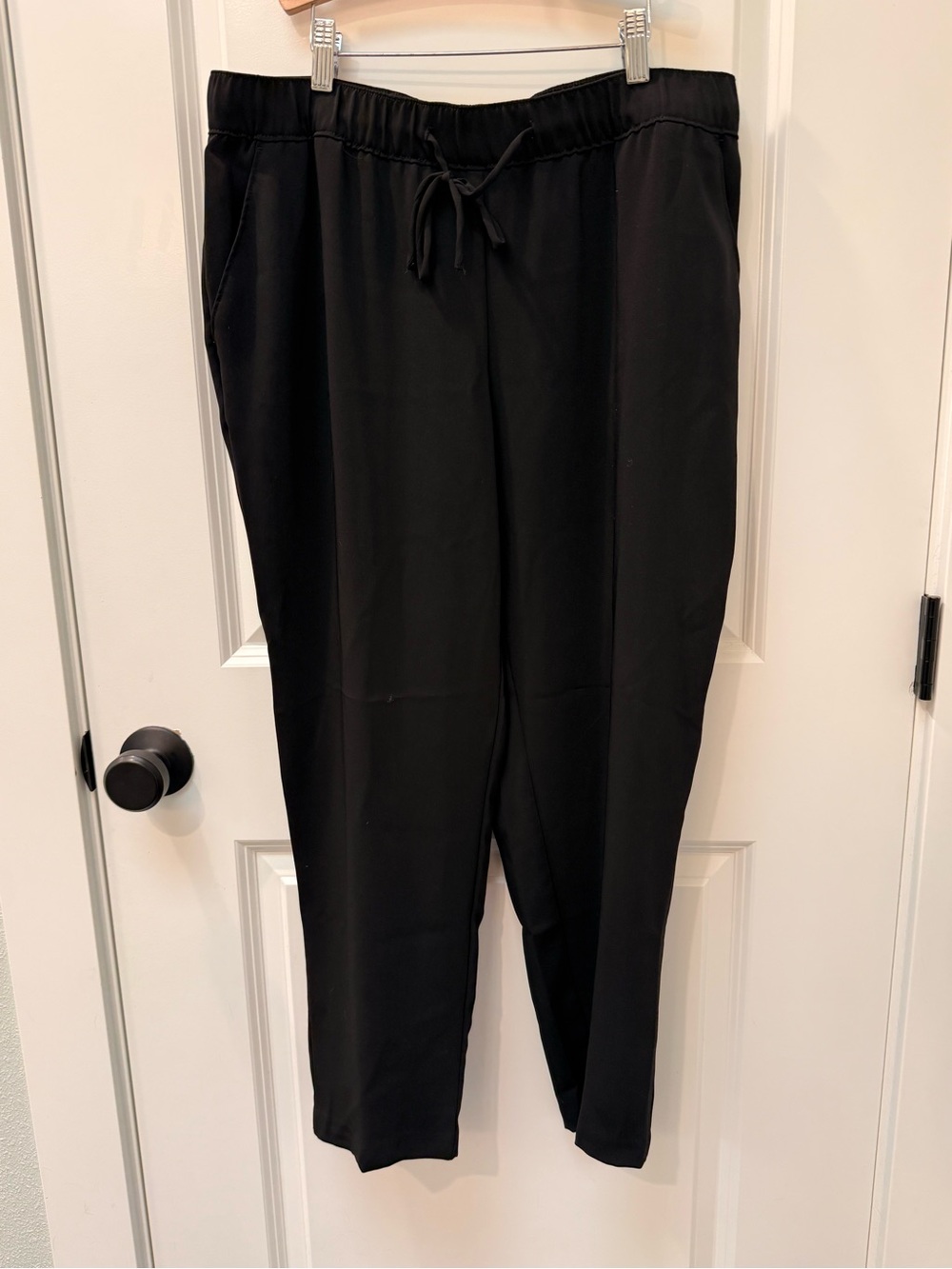 LOFT Black Elastic-Waist Casual Pants